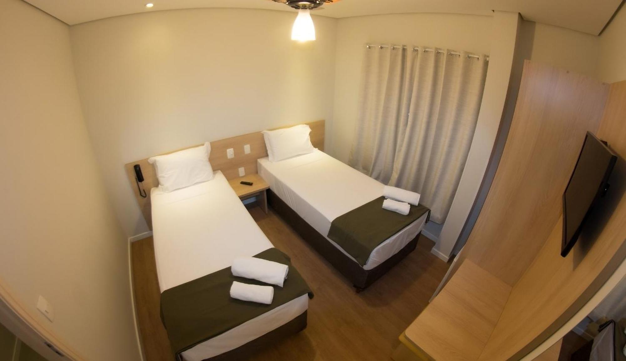 Hotel Toyo Inn Boituva Eksteriør billede